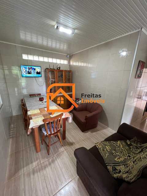 Casa à venda com 2 quartos, 80m² - Foto 14