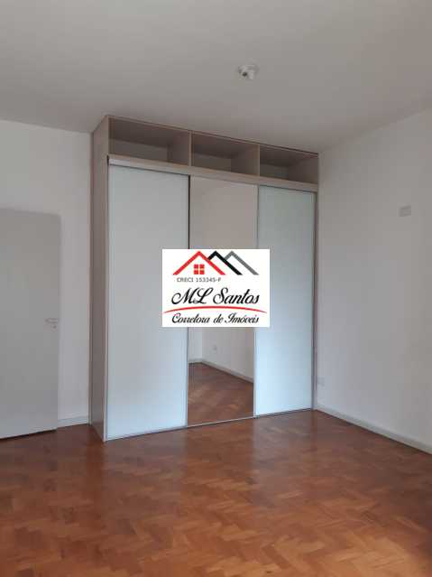 Apartamento à venda com 1 quarto, 27m² - Foto 2