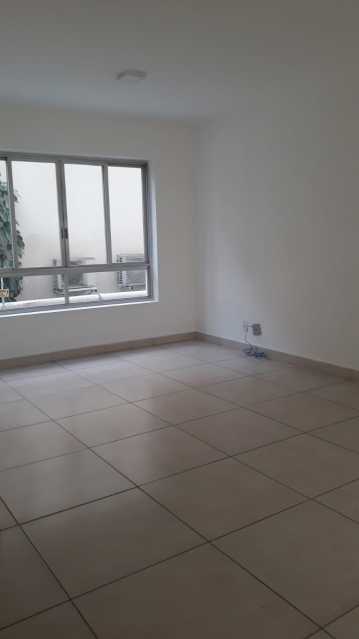 Apartamento para alugar com 3 quartos, 157m² - Foto 2