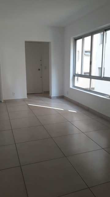 Apartamento para alugar com 3 quartos, 157m² - Foto 1