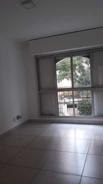 Apartamento para alugar com 3 quartos, 157m² - Foto 13