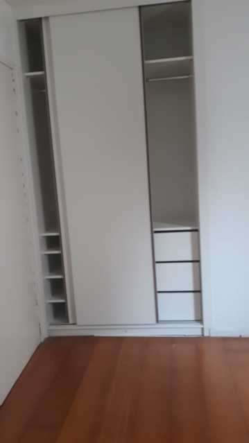 Apartamento para alugar com 3 quartos, 157m² - Foto 3