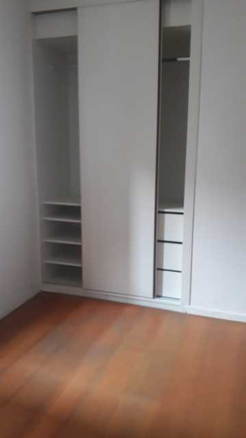 Apartamento para alugar com 3 quartos, 157m² - Foto 4