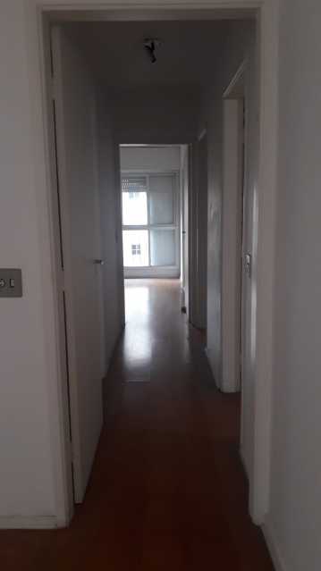 Apartamento para alugar com 3 quartos, 157m² - Foto 8