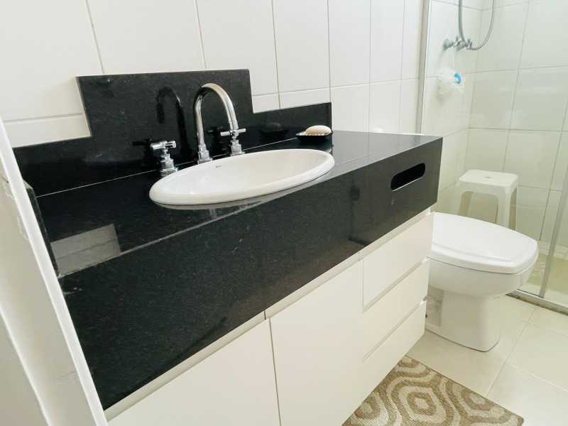 Apartamento à venda com 2 quartos, 68m² - Foto 13