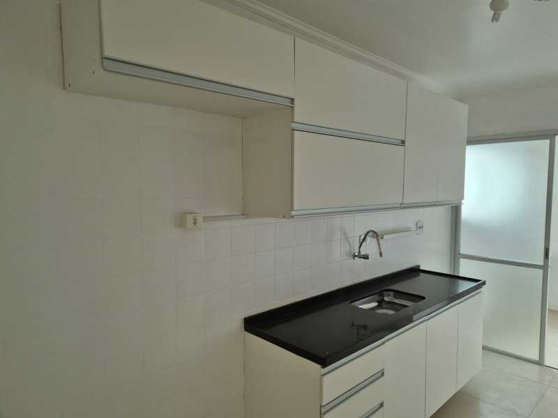 Apartamento para alugar com 3 quartos, 75m² - Foto 5