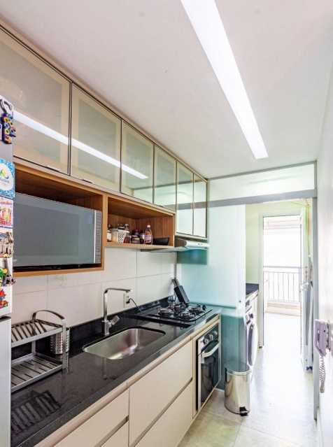 Apartamento à venda com 2 quartos, 70m² - Foto 15