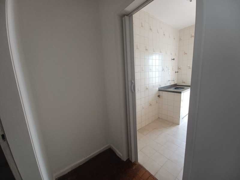 Apartamento para alugar com 1 quarto, 45m² - Foto 7