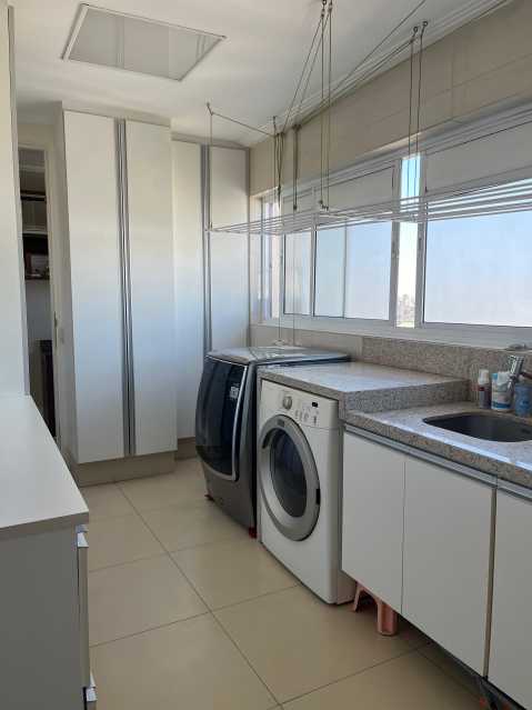 Apartamento à venda com 4 quartos, 243m² - Foto 22