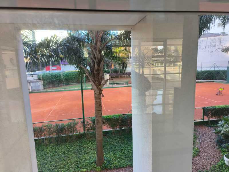 Apartamento à venda com 4 quartos, 243m² - Foto 29