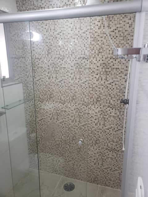 Apartamento para alugar com 2 quartos, 68m² - Foto 11