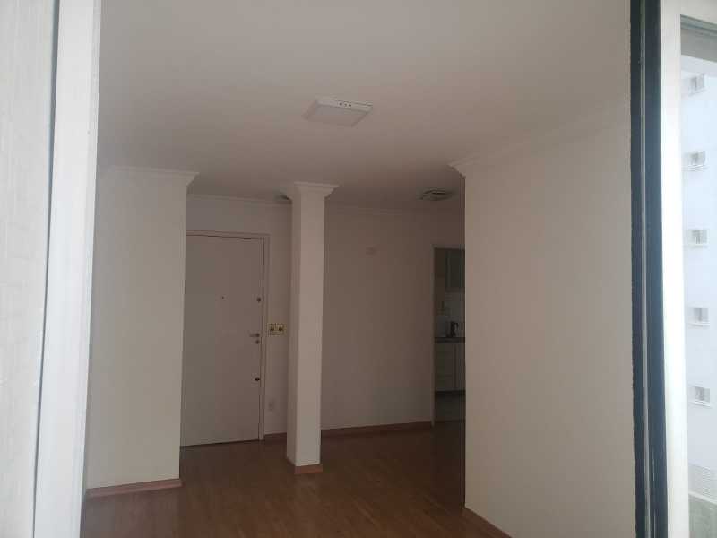 Apartamento para alugar com 2 quartos, 68m² - Foto 15