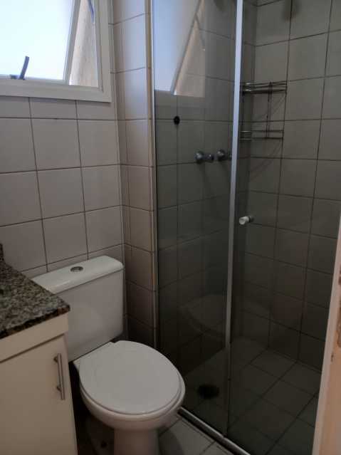 Apartamento para alugar com 2 quartos, 72m² - Foto 13