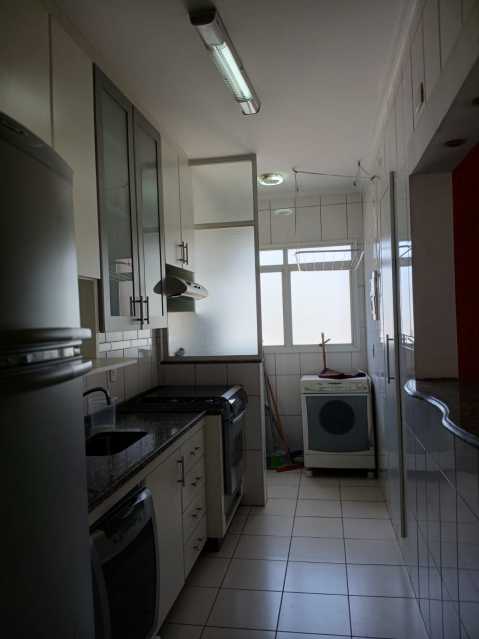 Apartamento para alugar com 2 quartos, 72m² - Foto 9