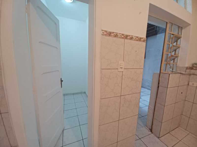 Apartamento para alugar com 1 quarto, 80m² - Foto 12