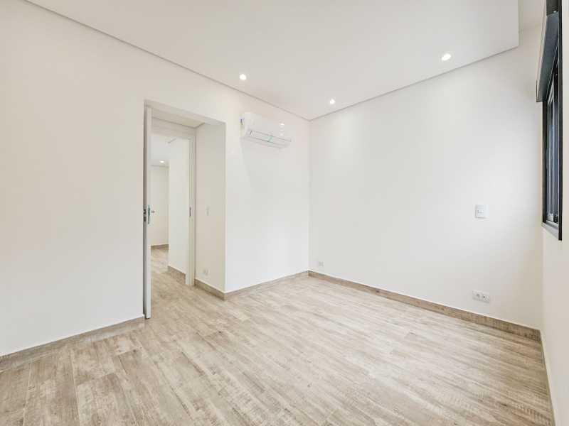 Casa à venda com 4 quartos, 160m² - Foto 16