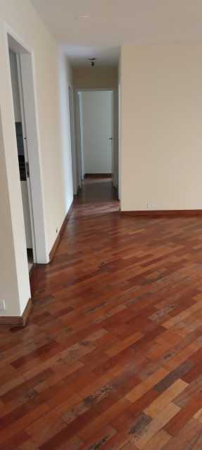 Apartamento para alugar com 3 quartos, 110m² - Foto 10