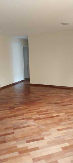 Apartamento para alugar com 3 quartos, 110m² - Foto 9