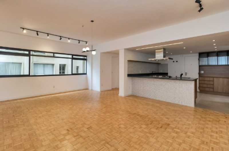 Apartamento à venda com 3 quartos, 220m² - Foto 2