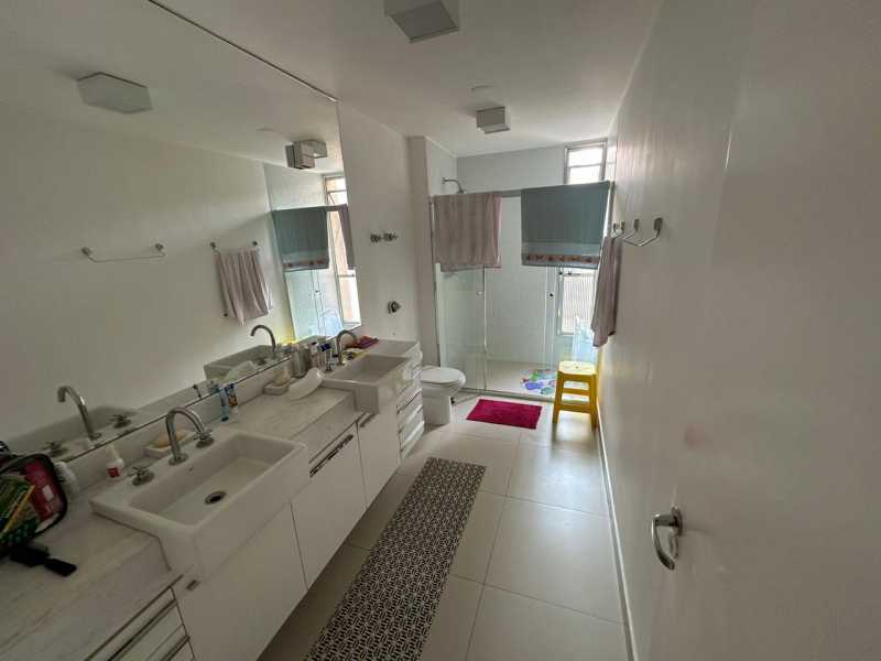 Apartamento à venda com 4 quartos, 147m² - Foto 17