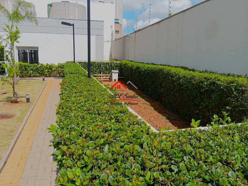 Apartamento à venda com 2 quartos, 37m² - Foto 17