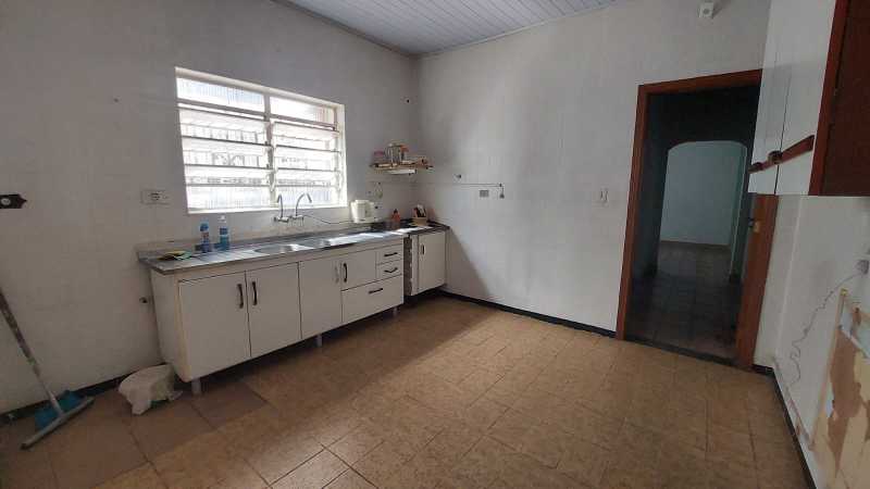 Casa à venda e aluguel com 3 quartos, 120m² - Foto 9
