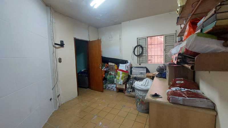Casa à venda e aluguel com 3 quartos, 120m² - Foto 28