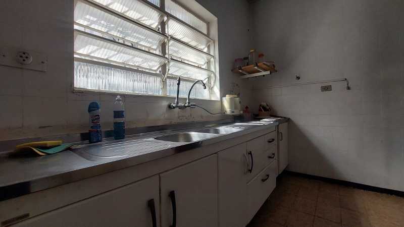 Casa à venda e aluguel com 3 quartos, 120m² - Foto 10