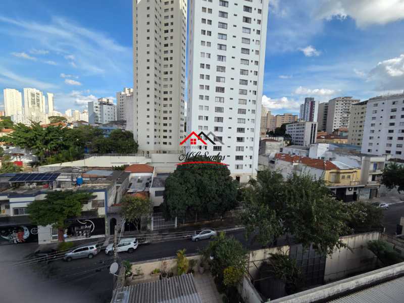 Apartamento à venda com 2 quartos, 70m² - Foto 17