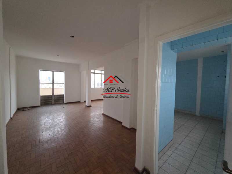Apartamento à venda com 2 quartos, 150m² - Foto 14