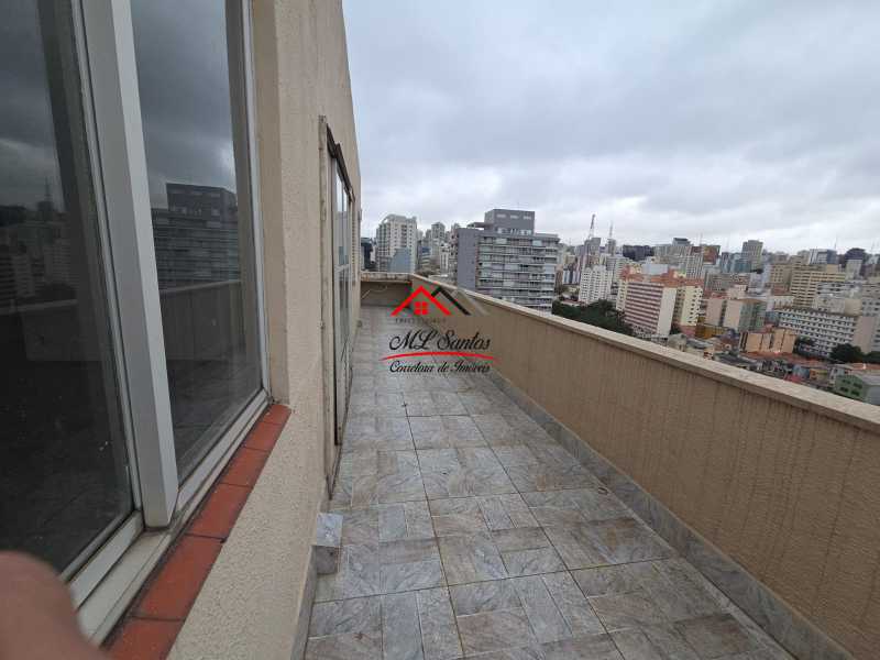 Apartamento à venda com 2 quartos, 150m² - Foto 17