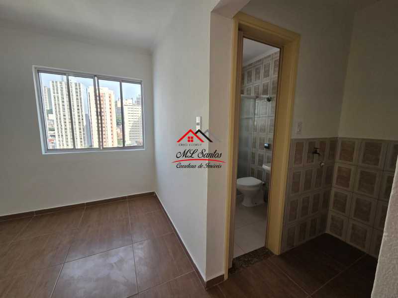 Apartamento à venda com 1 quarto, 35m² - Foto 4