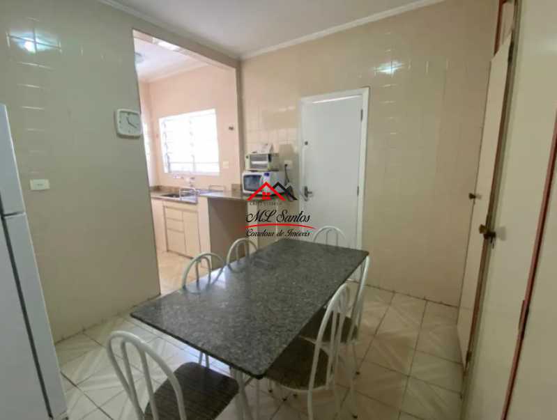 Casa à venda com 3 quartos, 241m² - Foto 3