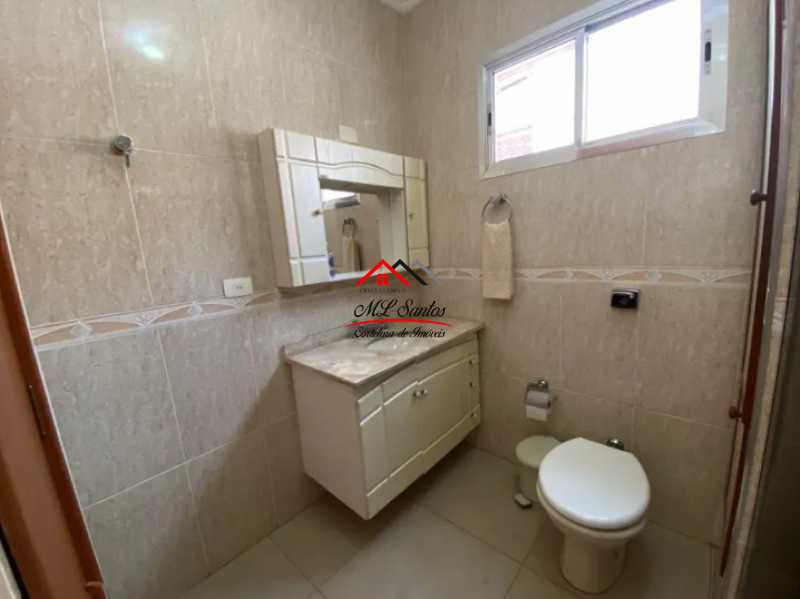Casa à venda com 3 quartos, 241m² - Foto 7