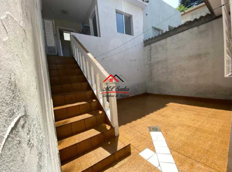 Casa à venda com 3 quartos, 241m² - Foto 12