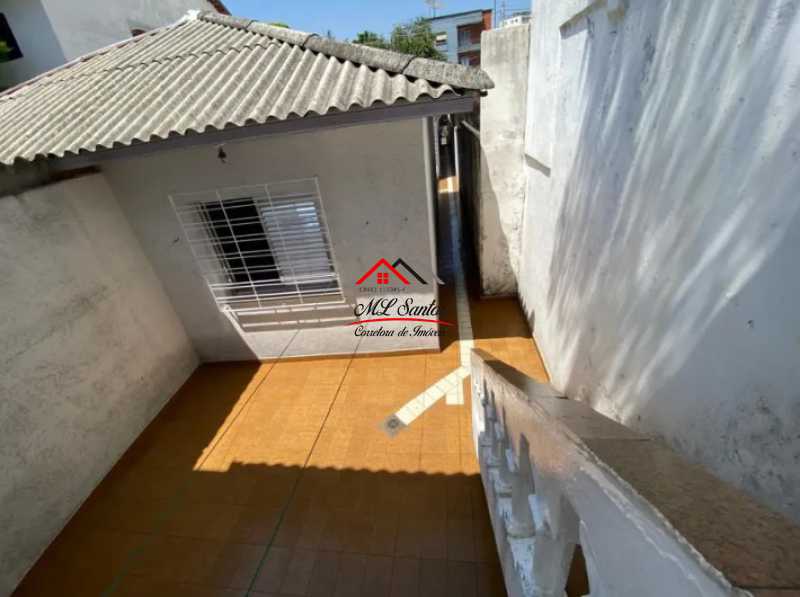 Casa à venda com 3 quartos, 241m² - Foto 17