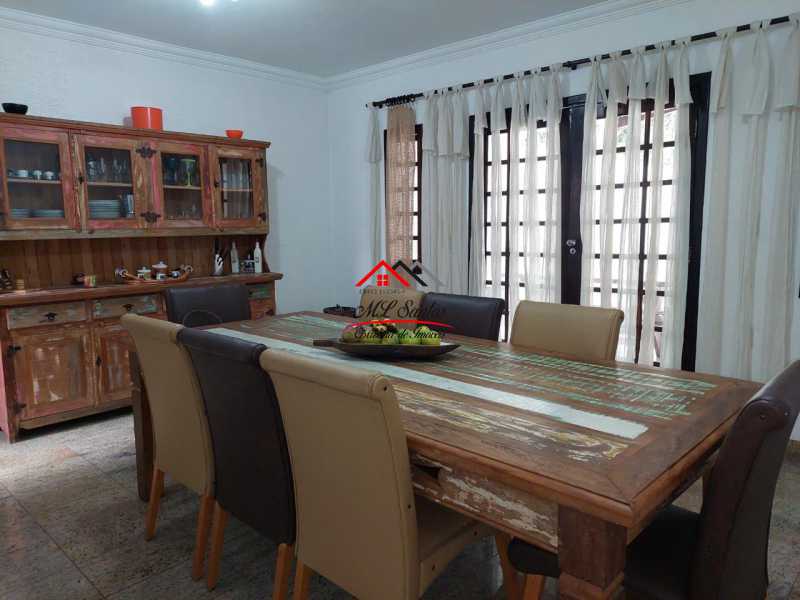 Casa, 5 quartos, 215 m² - Foto 4