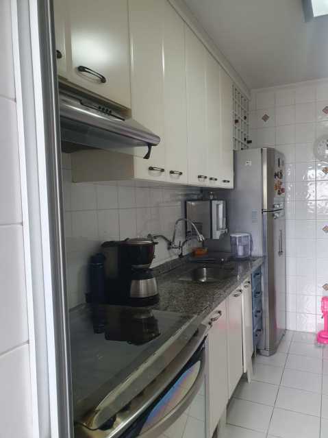 Apartamento à venda com 3 quartos, 84m² - Foto 10