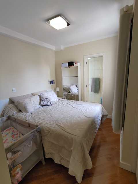 Apartamento à venda com 2 quartos, 70m² - Foto 11