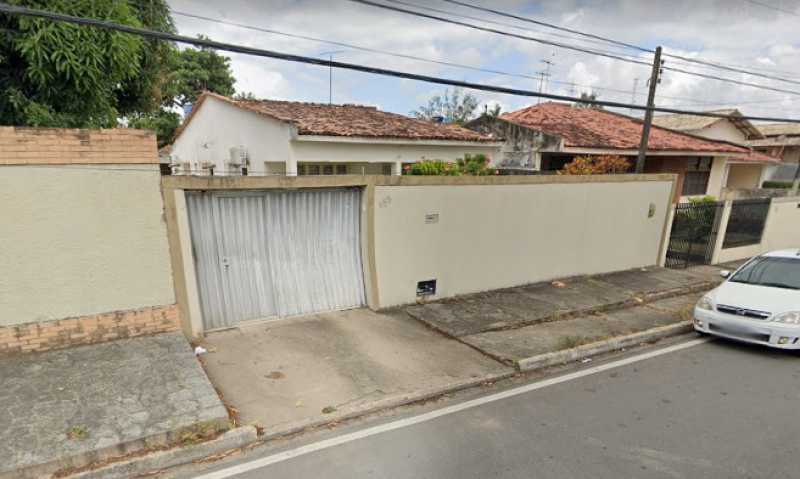 Casa à venda com 3 quartos, 120m² - Foto 1