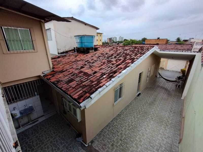 Casa à venda com 5 quartos, 180m² - Foto 7