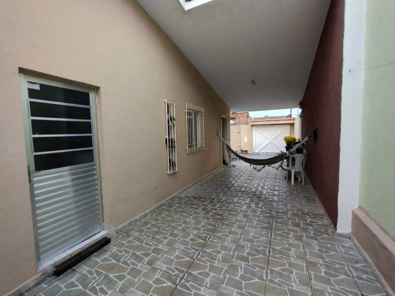 Casa à venda com 5 quartos, 180m² - Foto 5