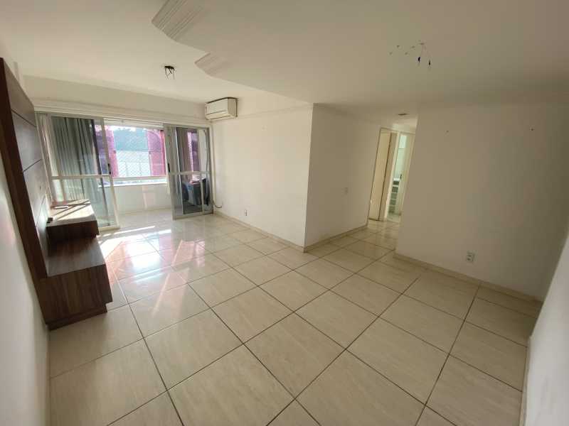 Apartamento à venda com 3 quartos, 92m² - Foto 8