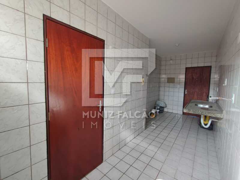 Apartamento à venda com 3 quartos, 90m² - Foto 6