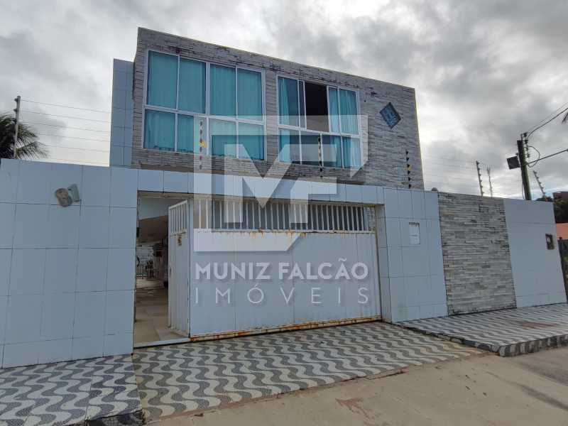 Casa à venda com 4 quartos, 360m² - Foto 1