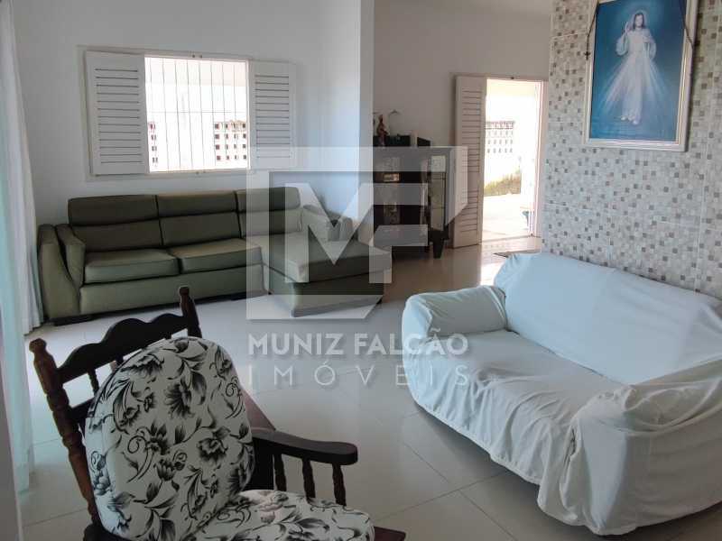 Casa à venda com 4 quartos, 360m² - Foto 6