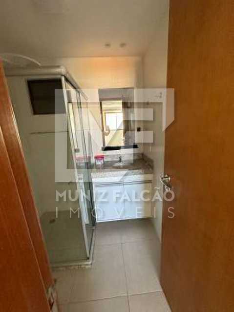 Apartamento à venda com 3 quartos - Foto 16