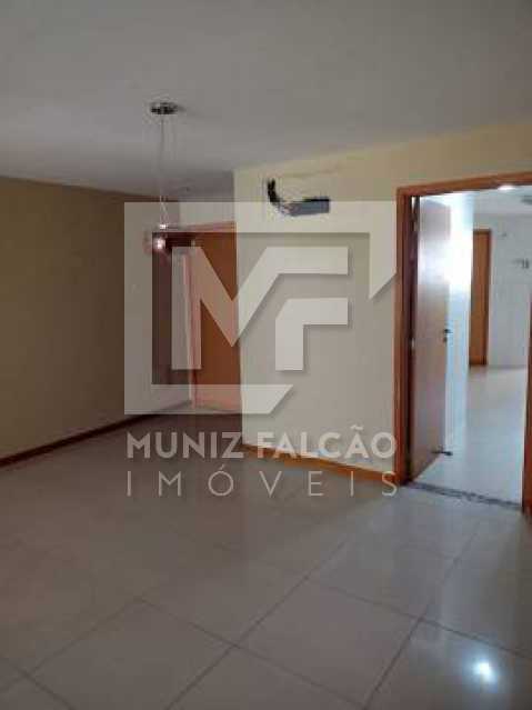 Apartamento à venda com 4 quartos, 179m² - Foto 17