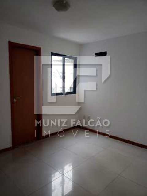 Apartamento à venda com 4 quartos, 179m² - Foto 19