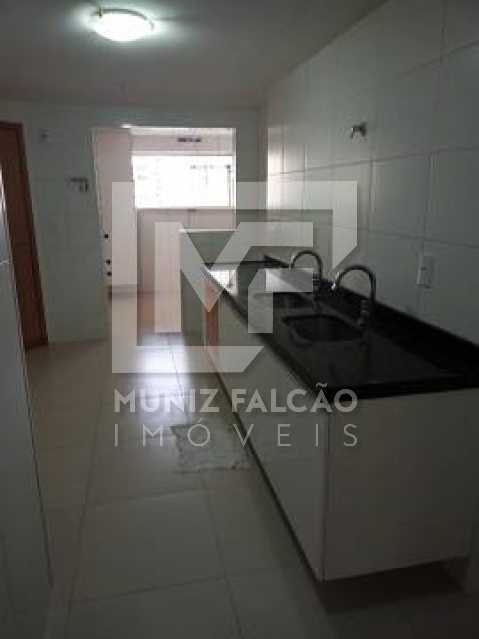 Apartamento à venda com 4 quartos, 179m² - Foto 25